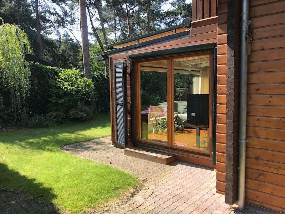 Houten Chalet/Bungalow In Het Bos, Sauna, Jacuzzi Meijel Екстериор снимка