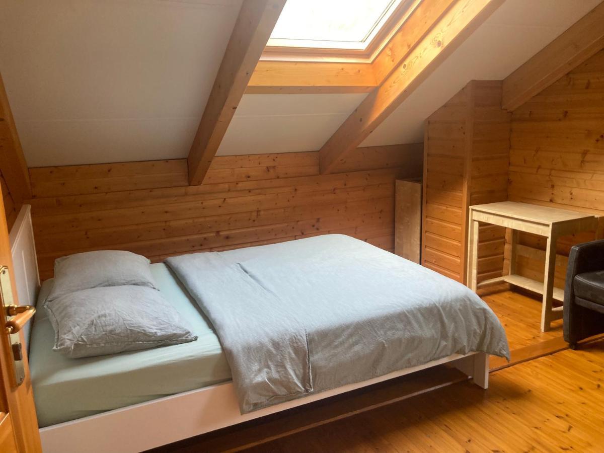 Houten Chalet/Bungalow In Het Bos, Sauna, Jacuzzi Meijel Екстериор снимка